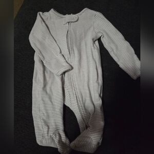 Newborn Sleeper Soft Striped Gray Zip Up